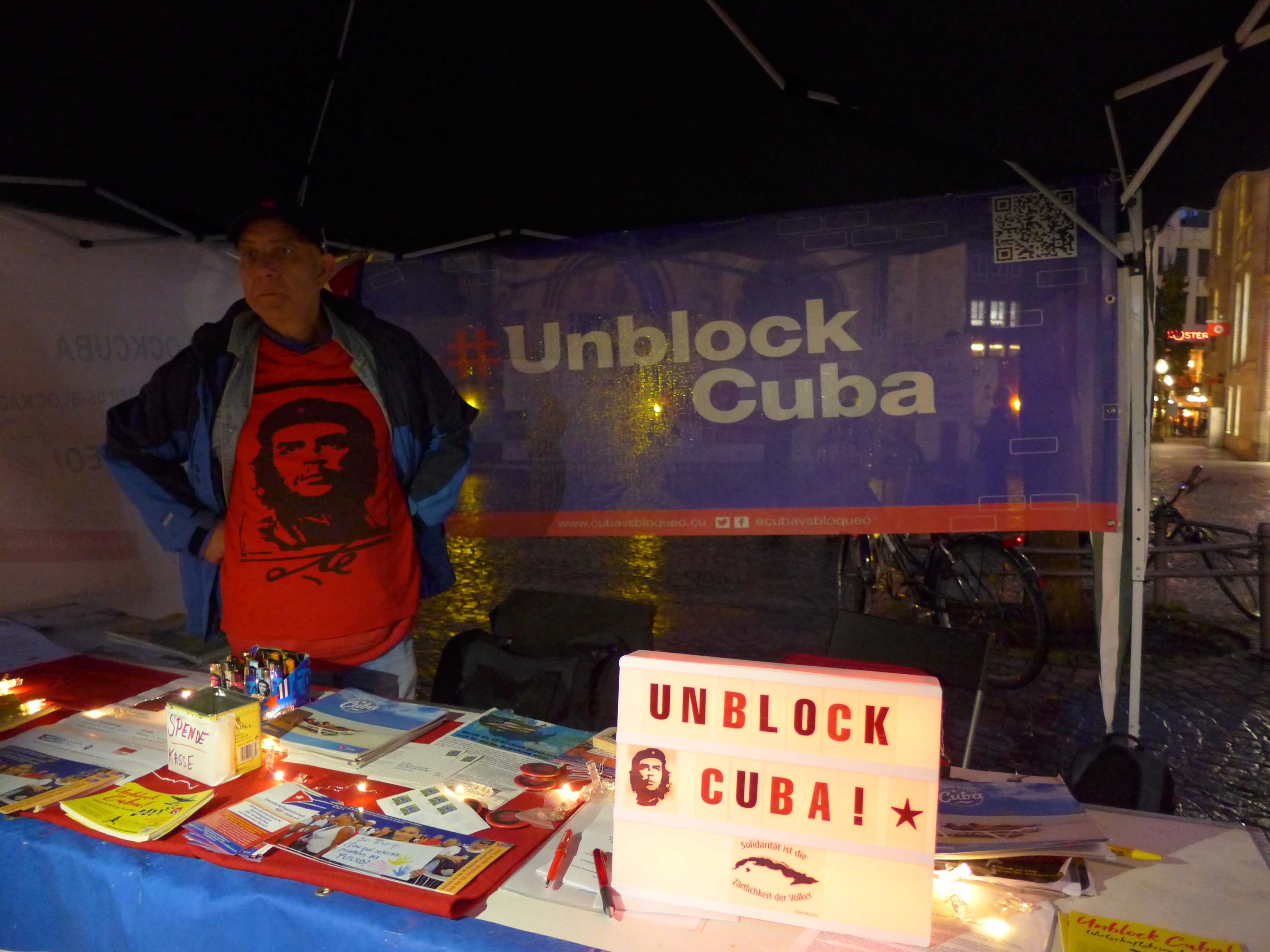 Unblock-Cuba-Infostand Bonn