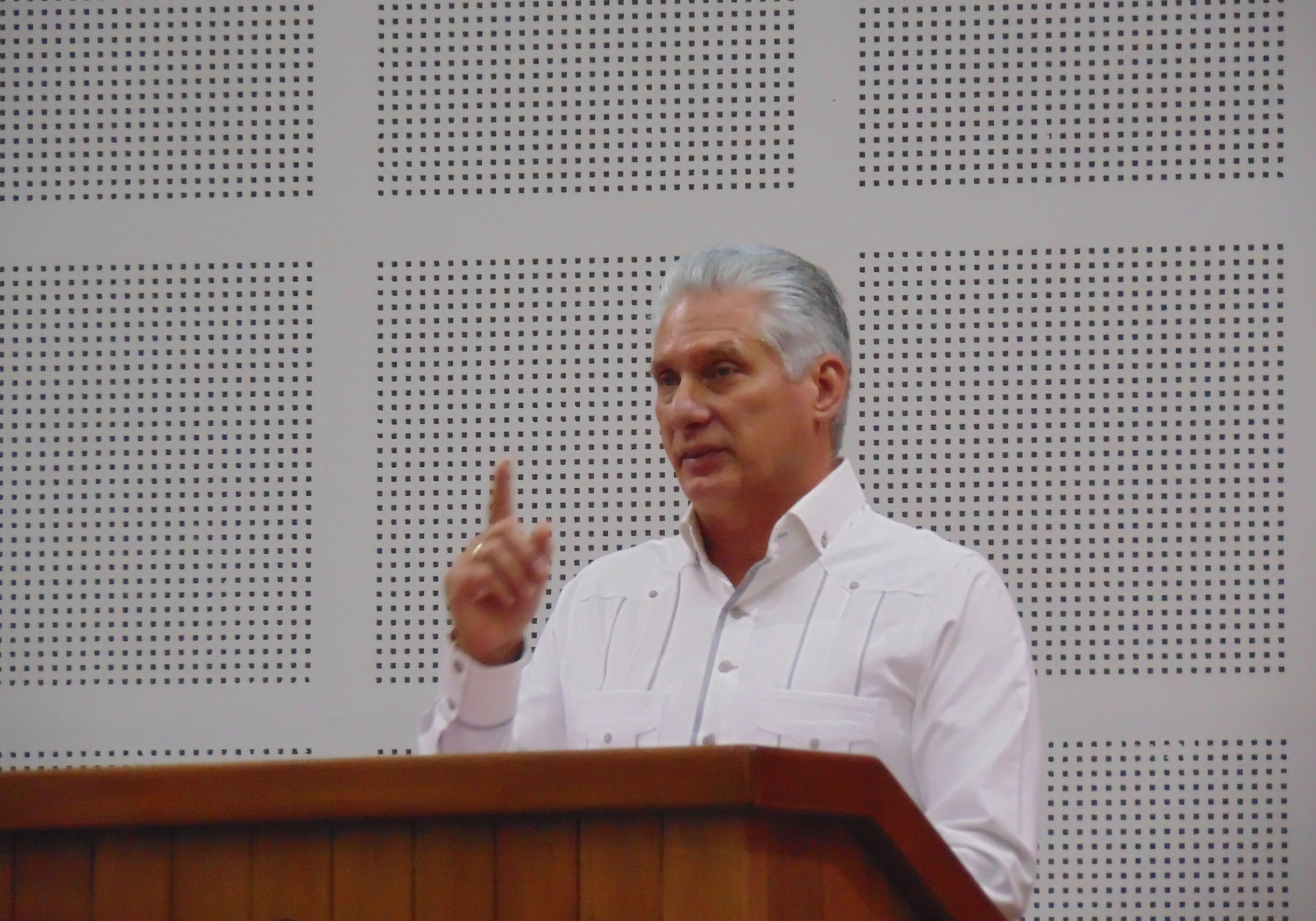 Miguel Díaz-Canel auf dem Treffen der Solidarität mit Kuba und des Antiimperialismus