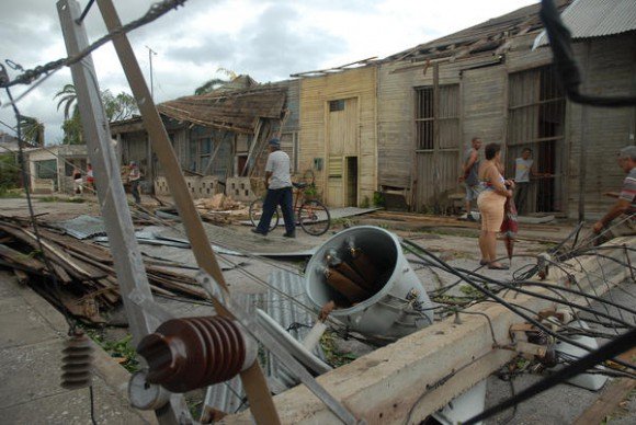Hurrikan Sandy zerstört tausende Häuser in Holguin