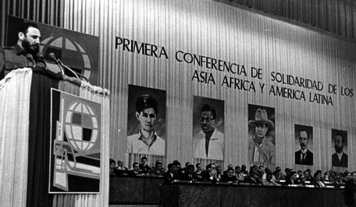 Fidel Castro auf der Ersten Trikontinentalen Konferenz