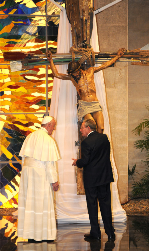 Papst Franziskus und Raul Castro