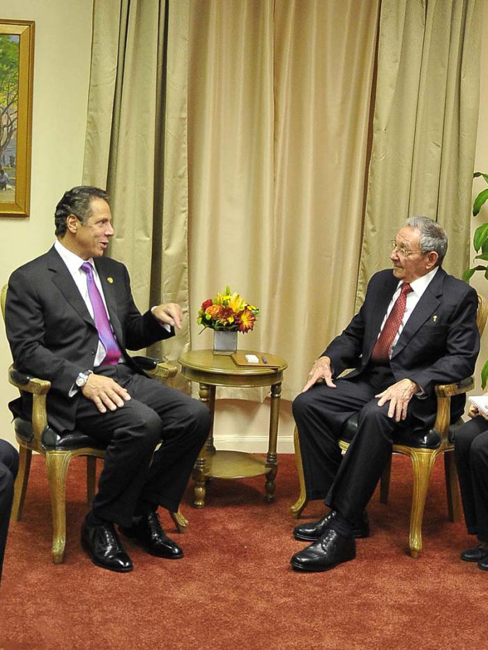 Raúl Castro mit dem Gouverneur des Staates New York, Andrew Cuomo